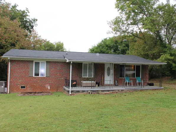 27 Oak St, Sparta, TN 38583