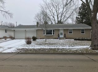 712 S Cottage Ave, Normal, IL 61761