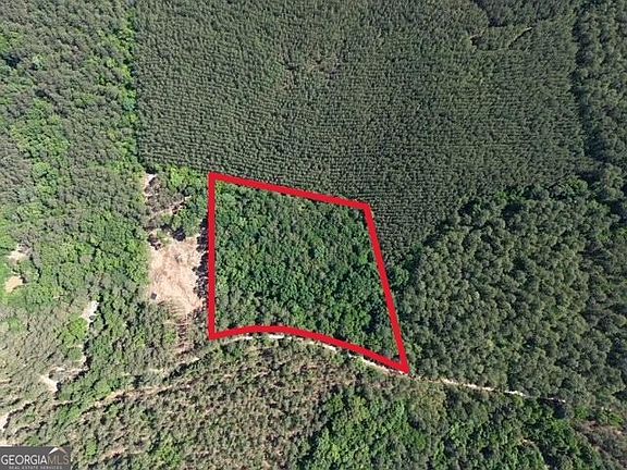 3rd image of 580 Saggus Rd