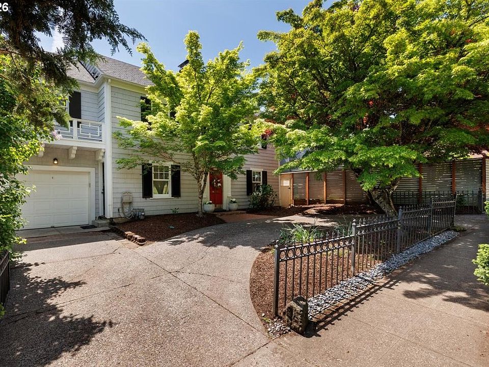 1st image of 3515 SW Council Crest Dr