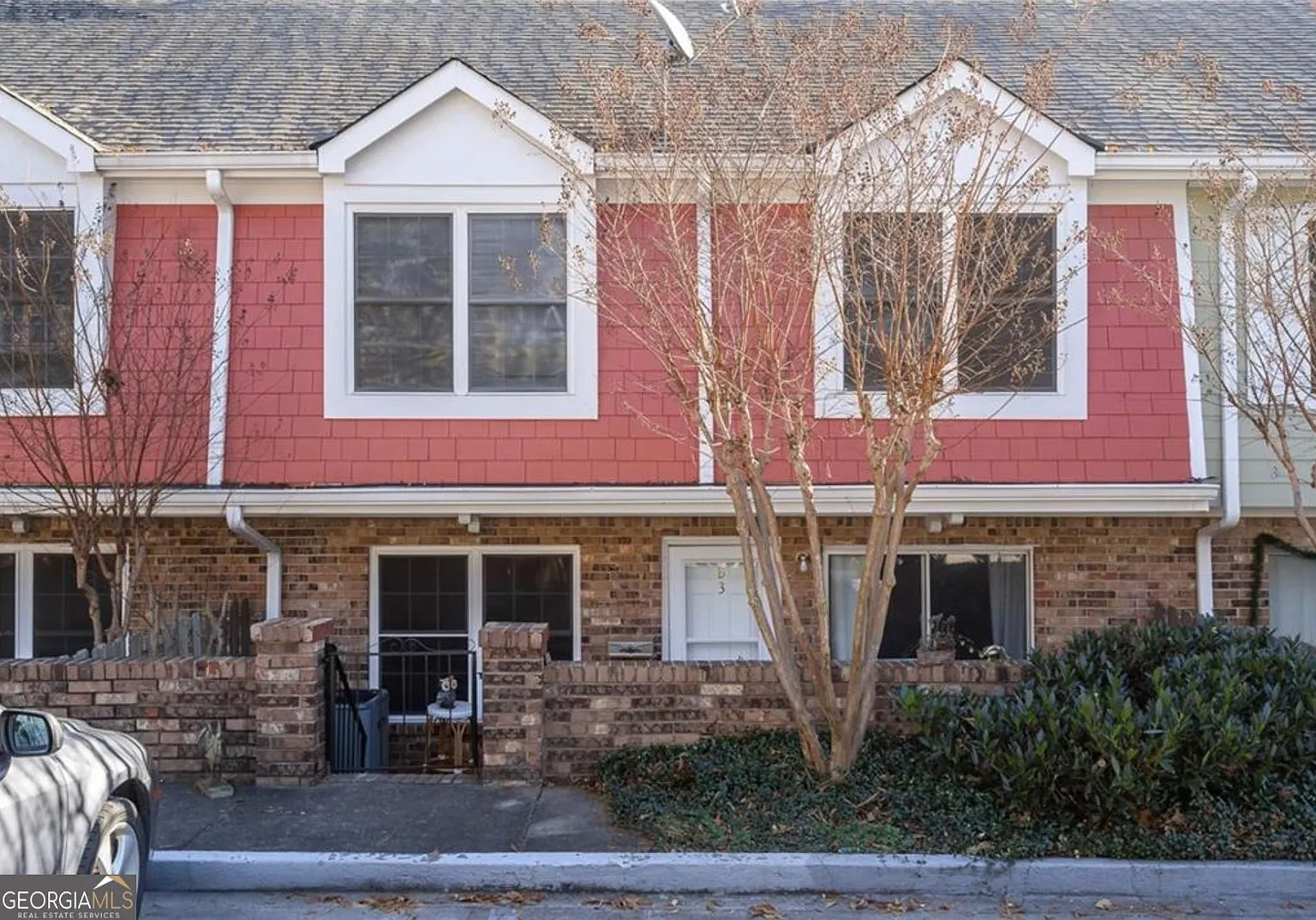307 Adair St photo 1