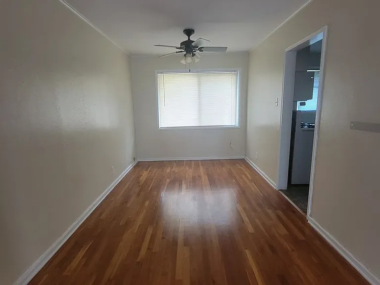 3806 Gilbert Dr #C — Photo 15
