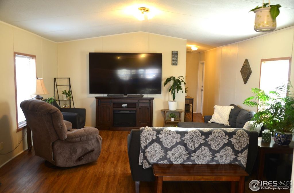 517 E Trilby Rd #33