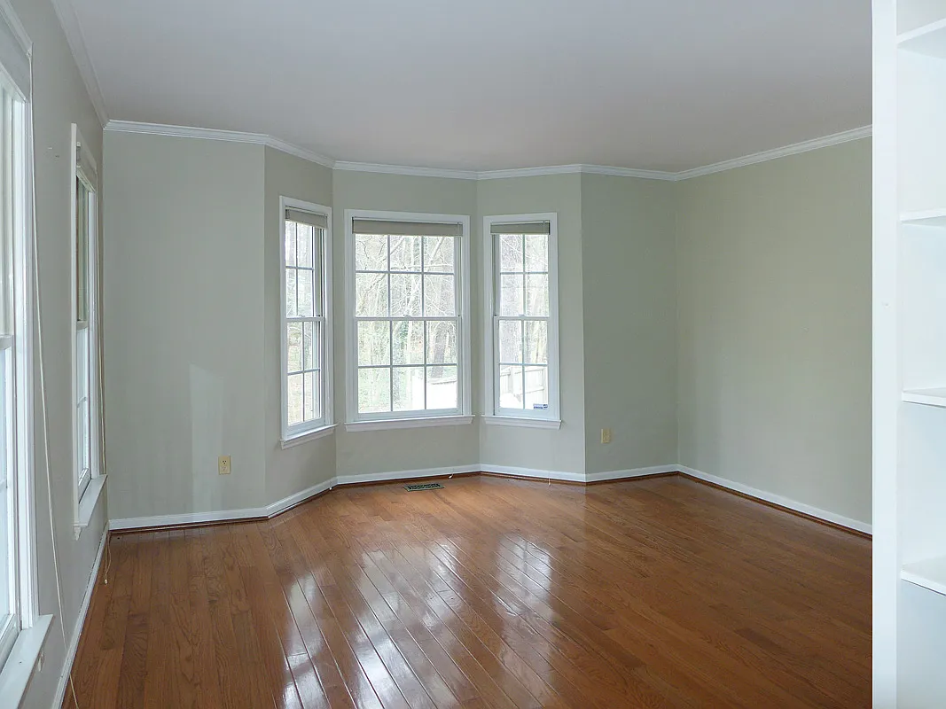 3 bed, 2.5 bath, 2245 sqft, $2,377 — Photo 4