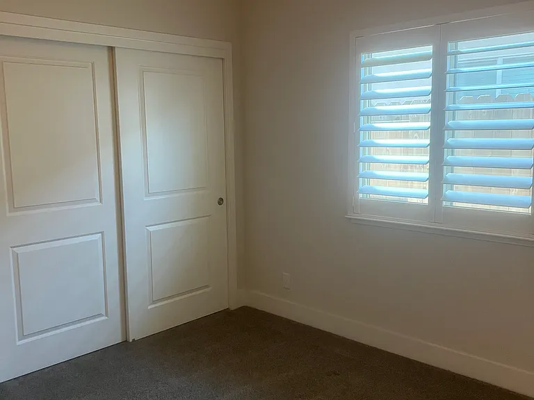 2 Jersey Brown Cir — Photo 9