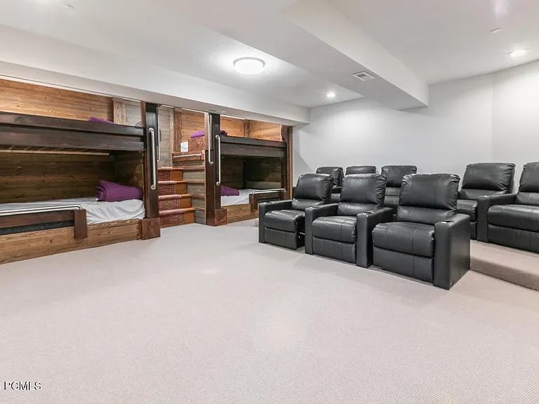 1135 E Lasso Trl — Photo 33