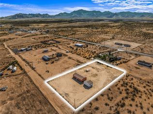 8980 W Mission Ln, Dolan Springs, AZ 86441