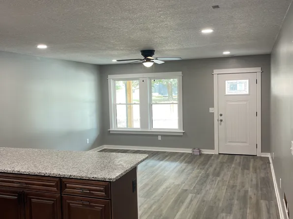 1006 W Chestnut St #1006, Savannah, MO 64485