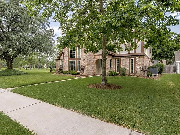 5th image of 16303 Clearcrest Dr