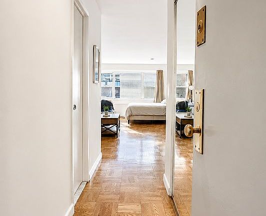 3rd image of 321 E 48th St APT 8E