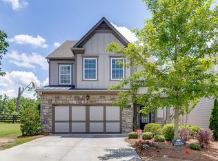 6581 Trailblazer Rd, Flowery Branch, GA 30542
