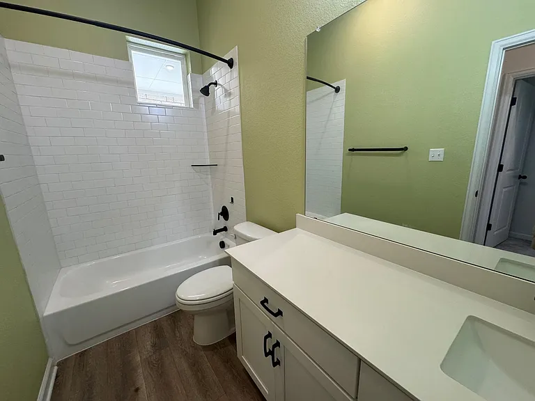 1136 Olympic Ln — Photo 17