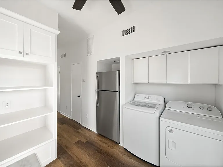 518 Hawthorne St #1 — Photo 7