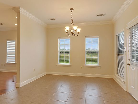 3rd image of 369 River Mill Dr