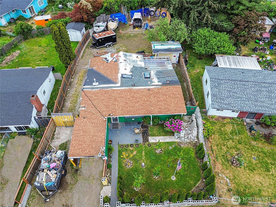 2nd image of 5106 Filbert Lane SW