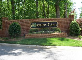 467 Antrim Glen Dr, Hoschton, GA 30548