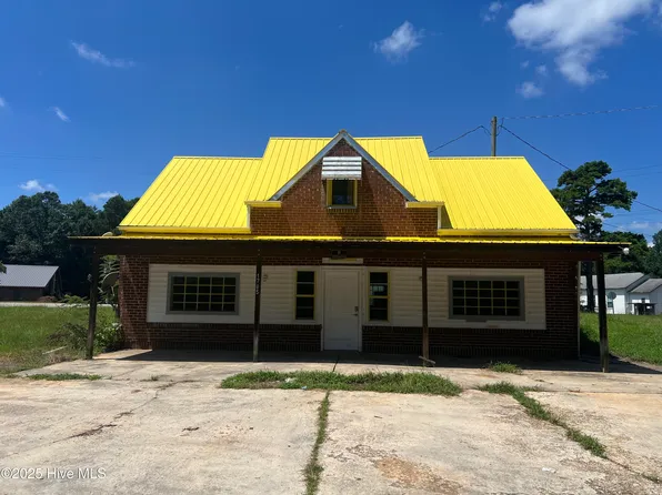 1705 Us 220 Alt N, Star, NC 27356