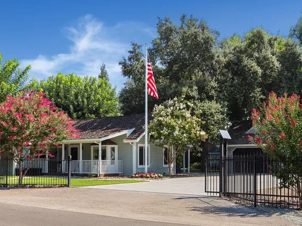 9748 N Cole Dr, Stockton, CA 95212