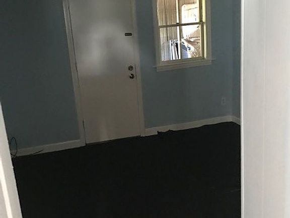 5th image of 840-844 Canterbury St #3L