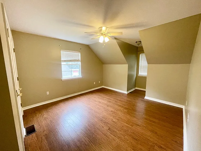 503 Brookstone Dr — Photo 18