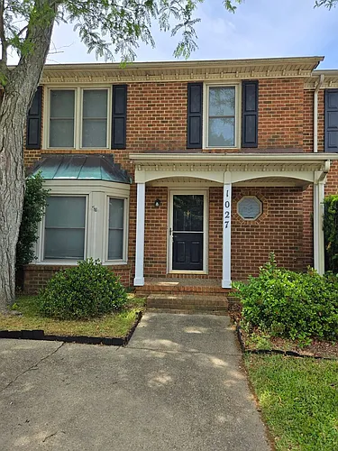 1027 Tottenham Ln Photo 1