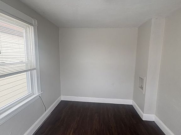 4th image of 3 Spruce St #3L