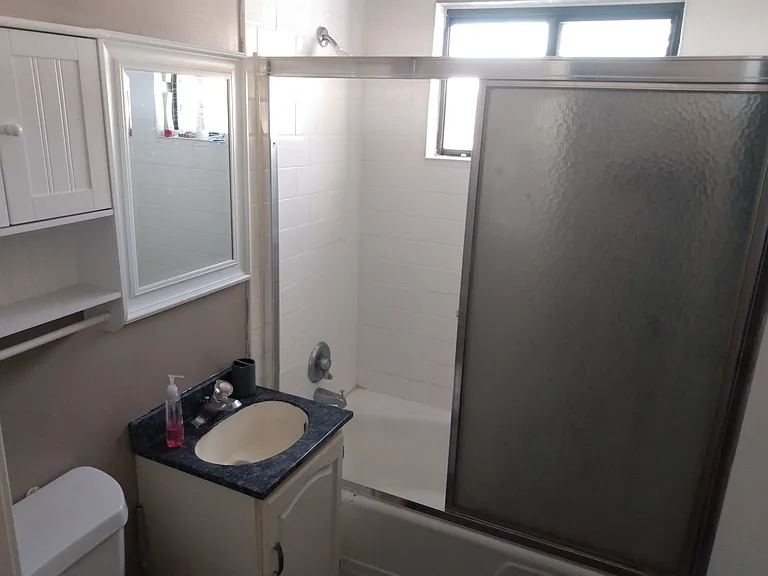849 W Kansas St — Photo 11