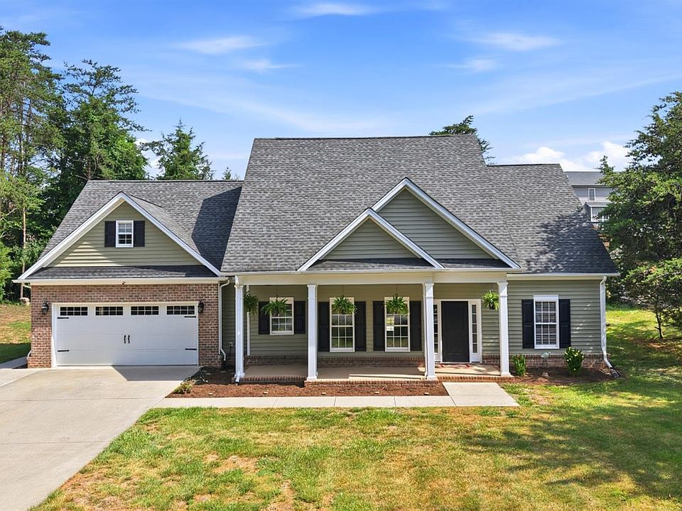 1st image of 1305 Daltons Dr