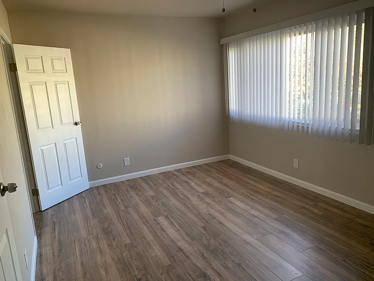 10281 Mills Station Rd #12 — Photo 13