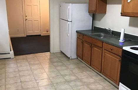 5th image of 151 West St APT 2
