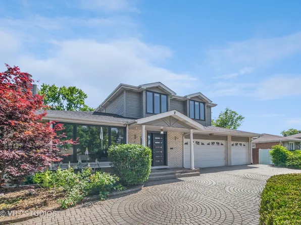 8049 W 88th St, Hickory Hills, IL 60457