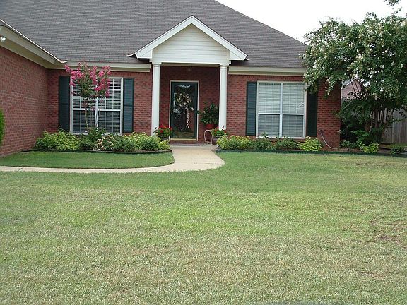 Front walk way 