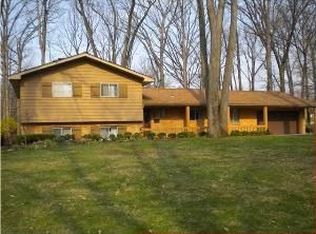 5853 Everwood Rd, Toledo, OH 43613