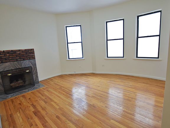 2nd image of 404 Clinton Ave #Gg