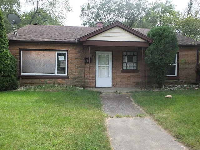 14744 Oak St photo 1