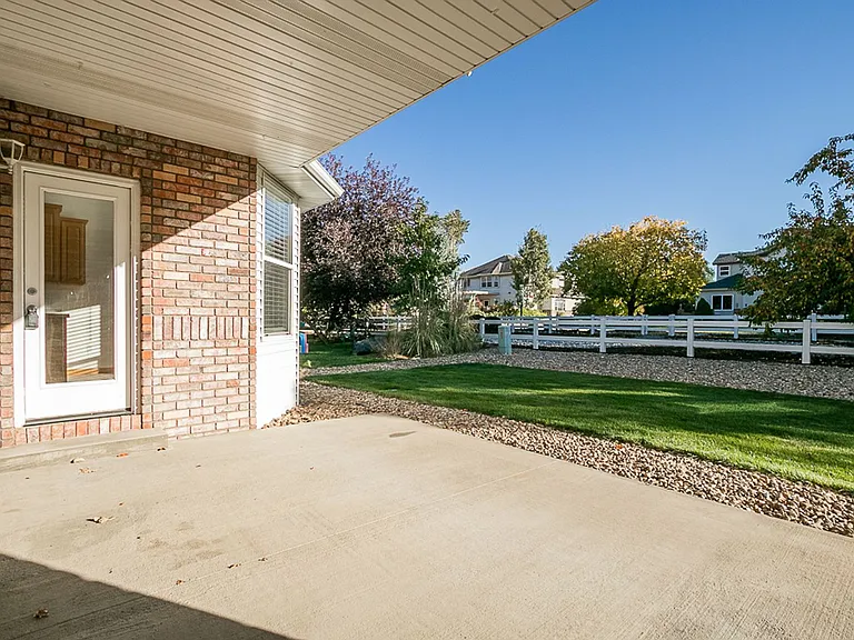 6708 Sage Ave — Photo 23