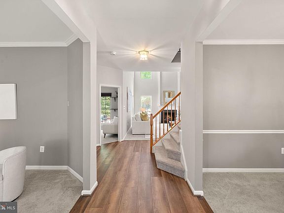 4th image of 12328 Grimsby Ln