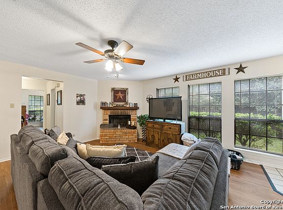3rd image of 12406 Autumn Vista St