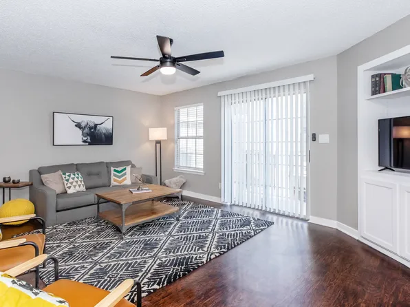 1717 S 7th St #221, Waco, TX 76706