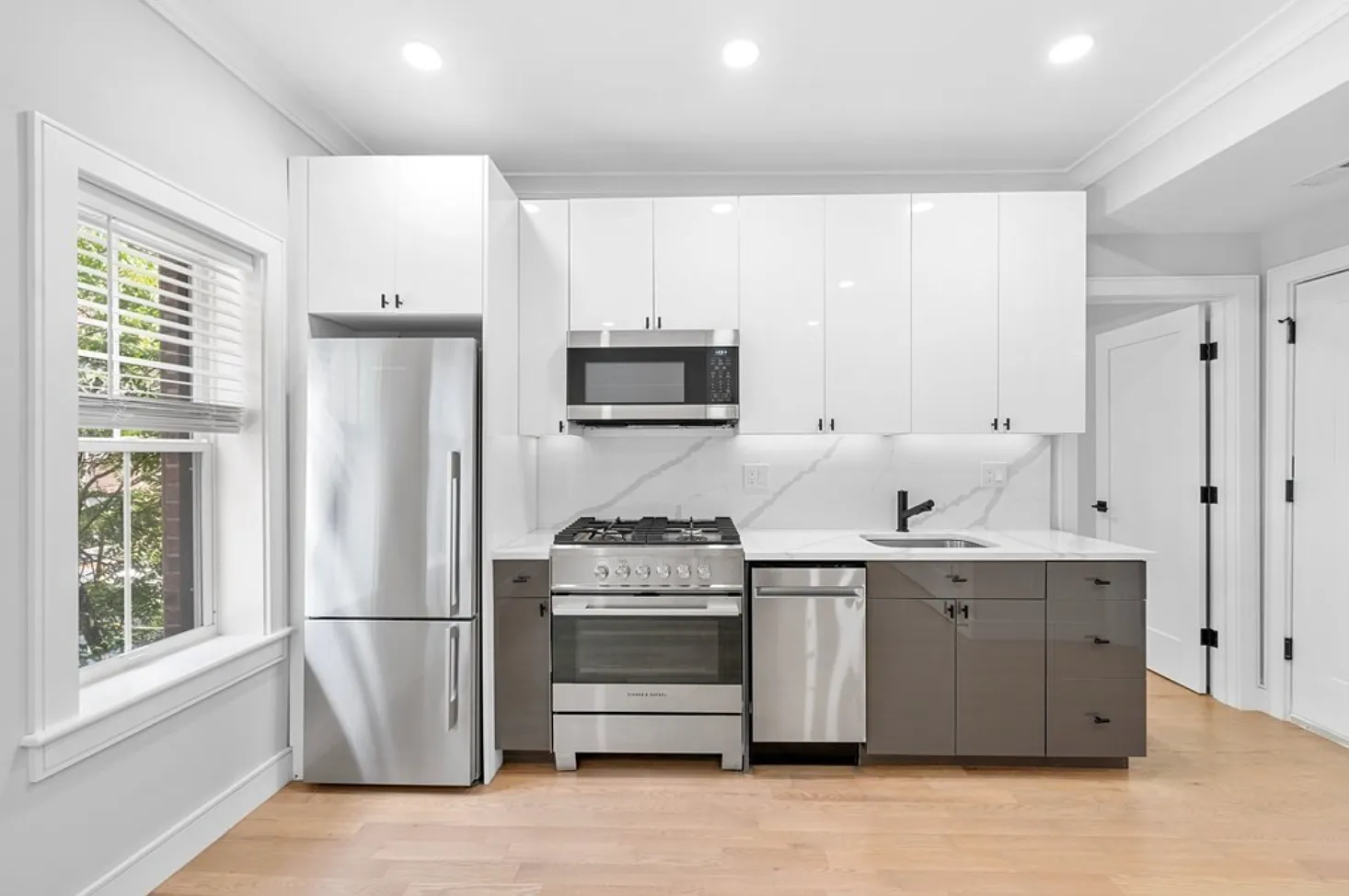 1 bed, $3,500 — Photo 2