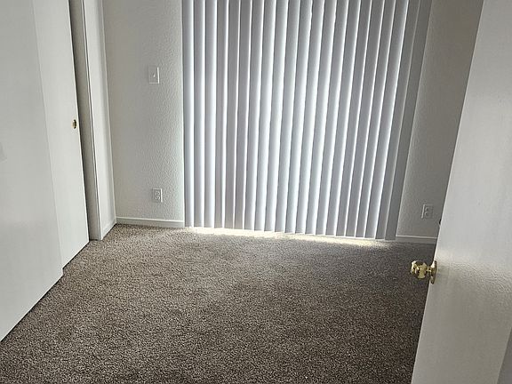4th image of 6627 Blue Heron Dr #B