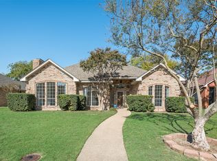 1413 Nettleton Dr, Desoto, TX 75115