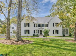 2006 Pine Top Rd, Charlottesville, VA 22903
