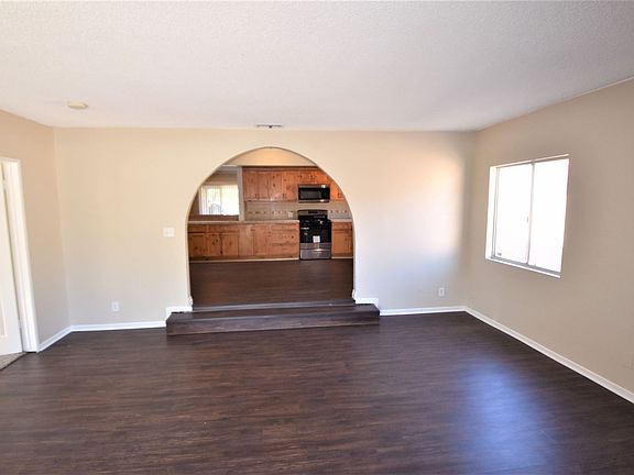4th image of 7822 Wexford Ave