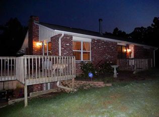 10004 Old Campbell Rd, Rogers, AR 72758