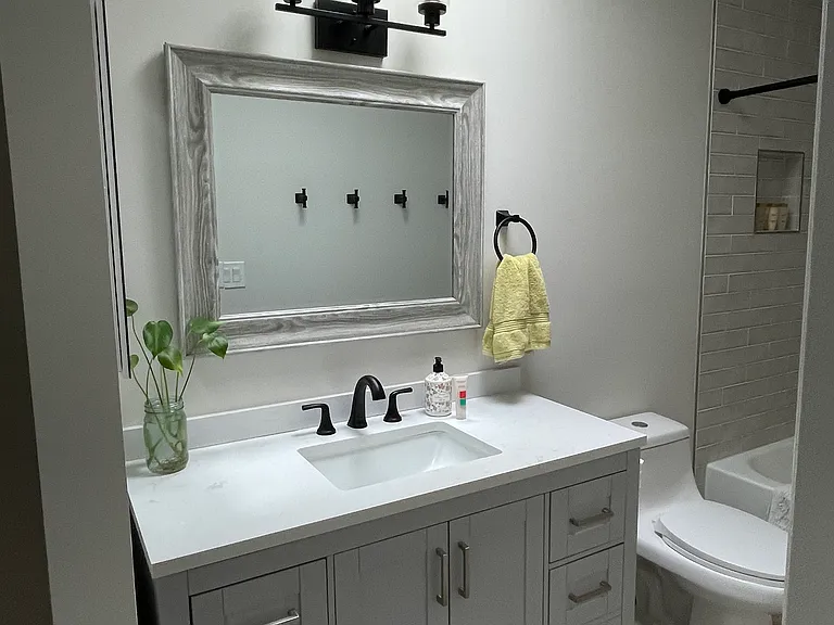 1316 E Susan Ln — Photo 20