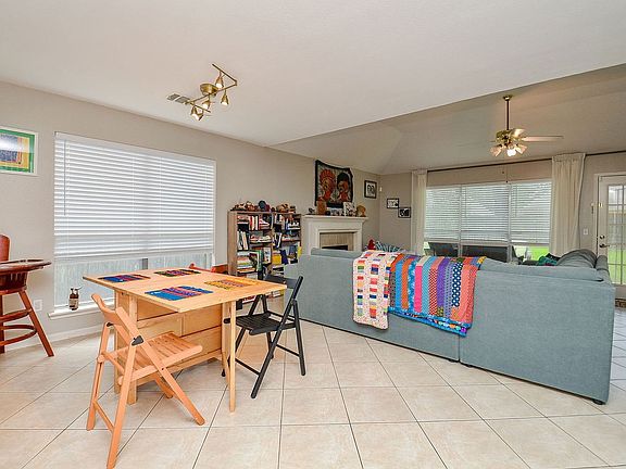 5th image of 1307 Irish Mist Ct