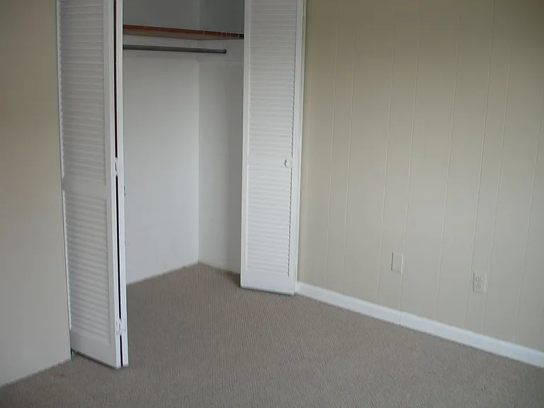 955 Violet St — Photo 15
