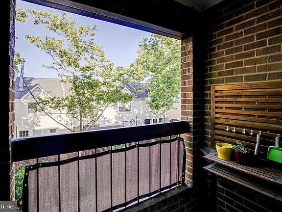 4th image of 1827 Channing St NE #1827