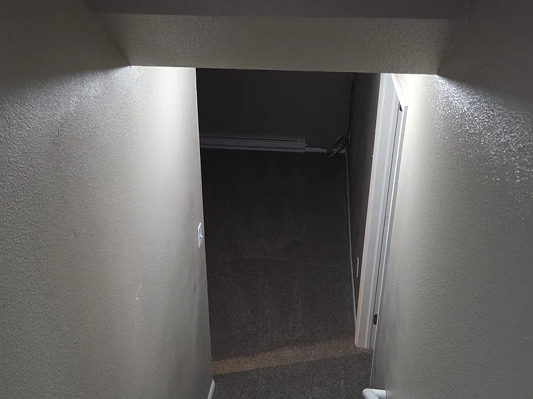 1979 Sandalwood Ln — Photo 35